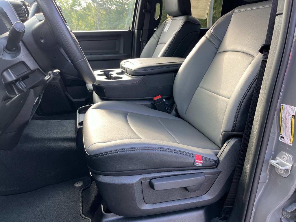 2026 RAM 3500 RAM 3500 TRADESMAN CREW CAB 4X4 8' BOX