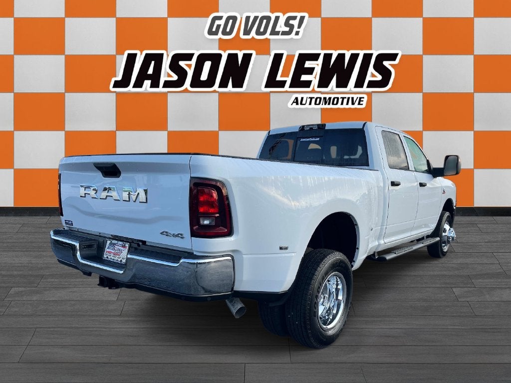 2026 RAM 3500 RAM 3500 TRADESMAN CREW CAB 4X4 8' BOX