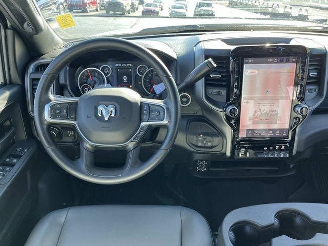 2026 RAM 3500 RAM 3500 TRADESMAN CREW CAB 4X4 8' BOX