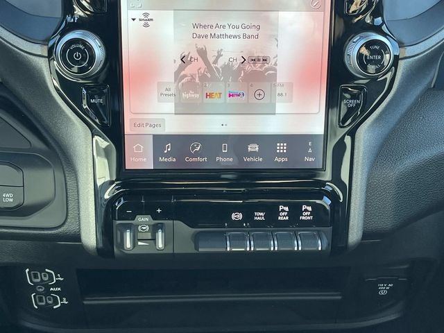 2026 RAM 3500 RAM 3500 TRADESMAN CREW CAB 4X4 8' BOX