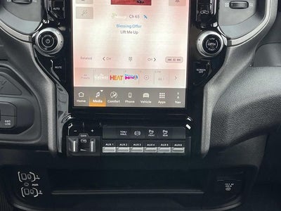 2026 RAM 3500 RAM 3500 TRADESMAN CREW CAB 4X4 8' BOX