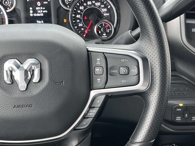 2026 RAM 3500 RAM 3500 TRADESMAN CREW CAB 4X4 8' BOX