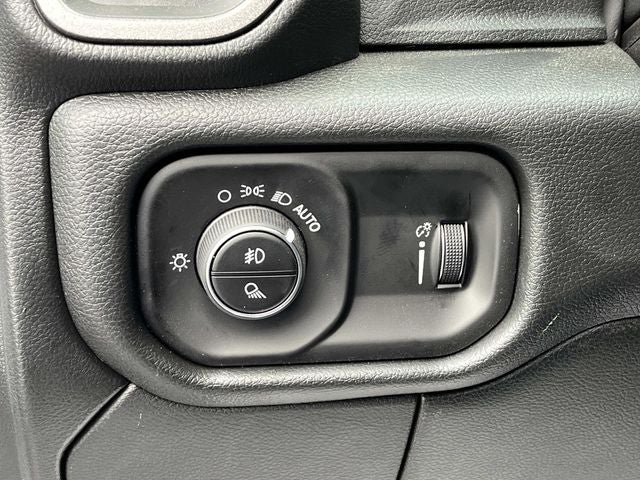 2026 RAM 3500 RAM 3500 TRADESMAN CREW CAB 4X4 8' BOX