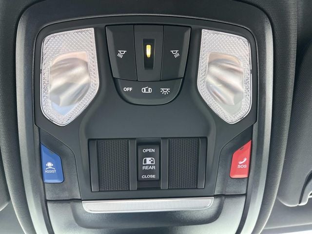 2026 RAM 3500 RAM 3500 TRADESMAN CREW CAB 4X4 8' BOX