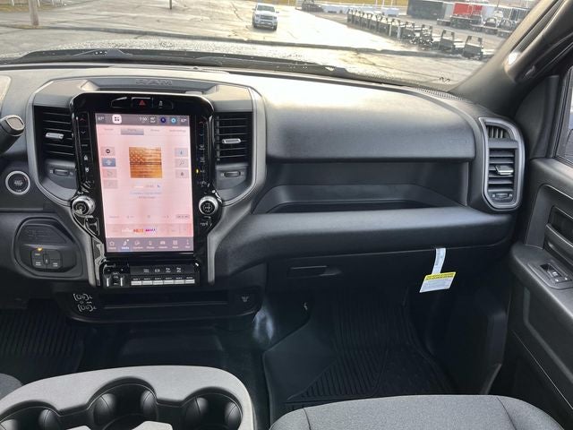 2026 RAM 3500 RAM 3500 TRADESMAN CREW CAB 4X4 8' BOX