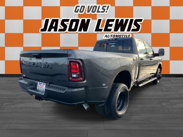 2026 RAM 3500 RAM 3500 TRADESMAN CREW CAB 4X4 8' BOX