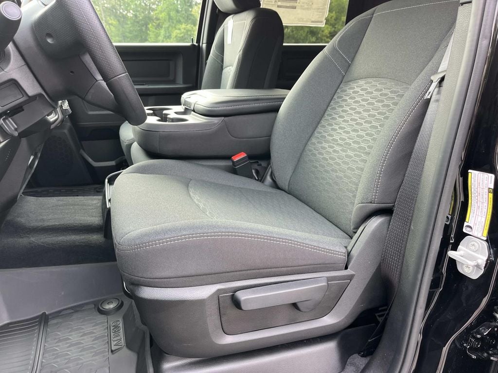 2026 RAM 3500 RAM 3500 TRADESMAN CREW CAB 4X4 8' BOX
