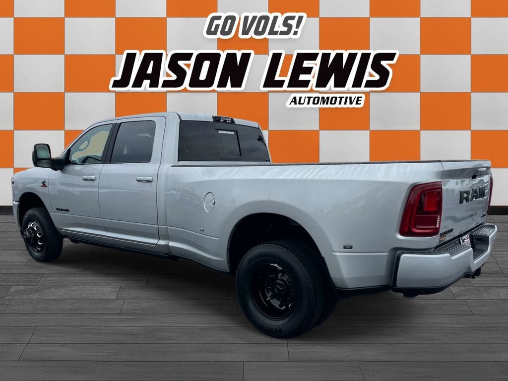 2026 RAM 3500 RAM 3500 LARAMIE CREW CAB 4X4 8' BOX