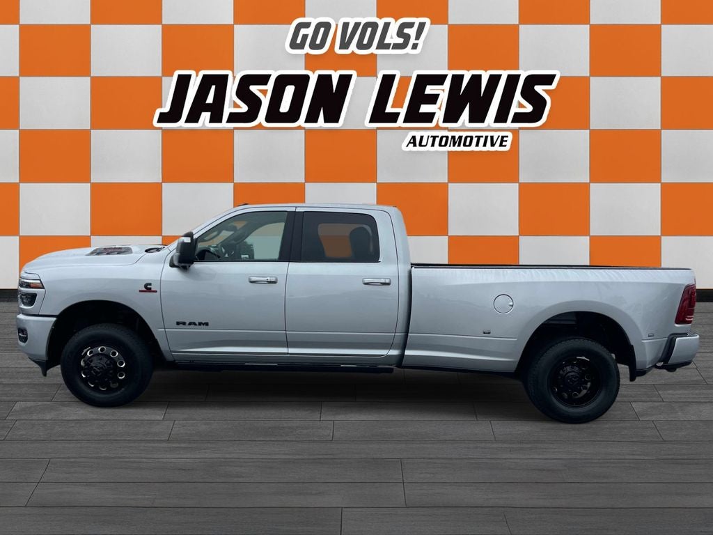 2026 RAM 3500 RAM 3500 LARAMIE CREW CAB 4X4 8' BOX
