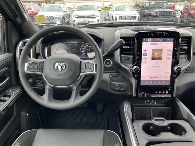 2026 RAM 3500 RAM 3500 LARAMIE CREW CAB 4X4 8' BOX