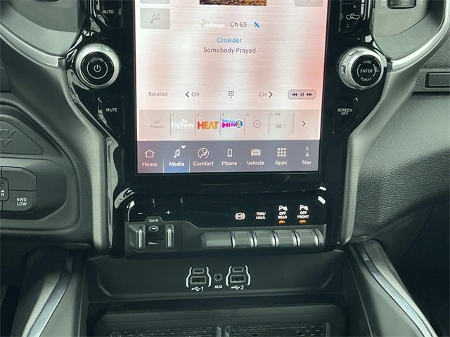 2026 RAM 3500 RAM 3500 LARAMIE CREW CAB 4X4 8' BOX