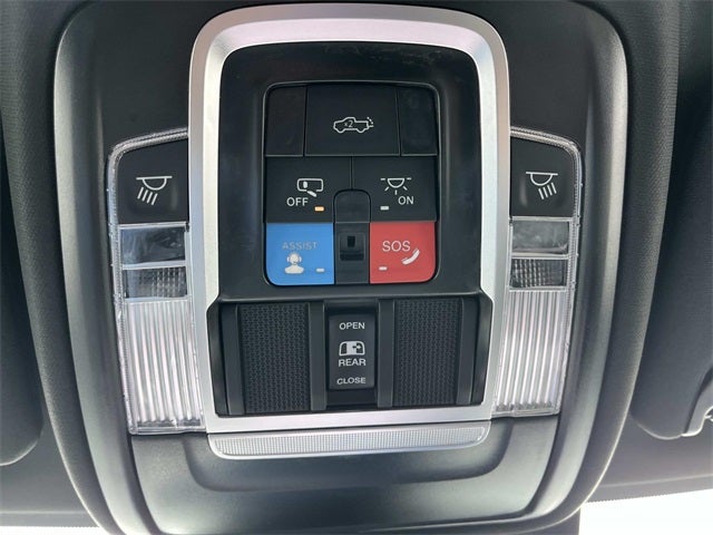 2026 RAM 3500 RAM 3500 LARAMIE CREW CAB 4X4 8' BOX