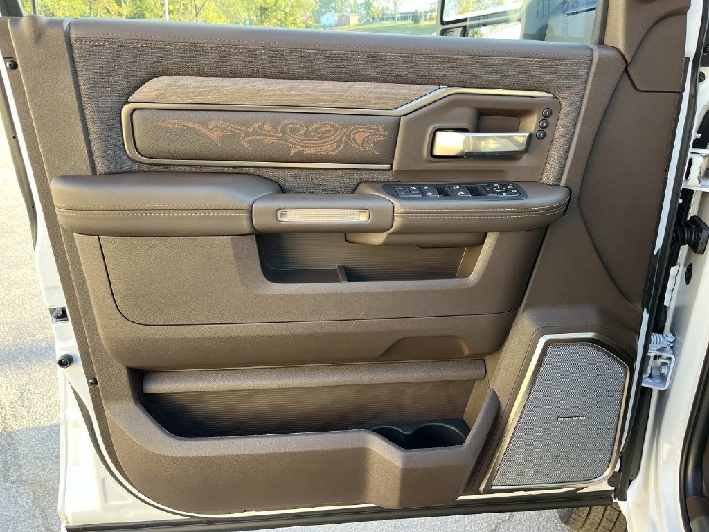2027 RAM 3500 RAM 3500 LIMITED LONGHORN CREW CAB 4X4 8' BOX