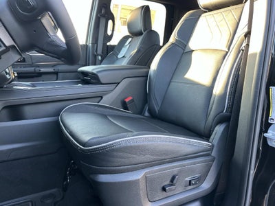 2027 RAM 3500 RAM 3500 LIMITED CREW CAB 4X4 8' BOX