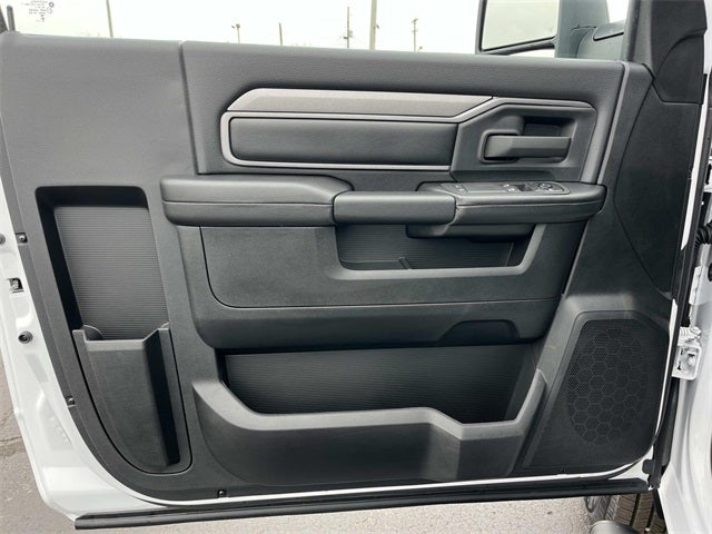 2026 RAM 2500 RAM 2500 TRADESMAN REGULAR CAB 4X4 8' BOX