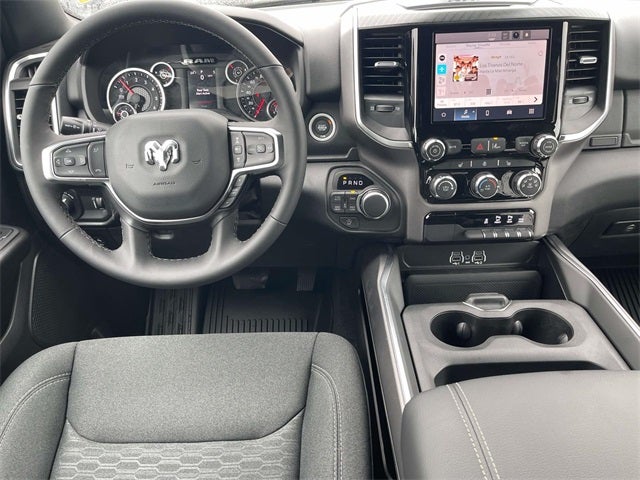 2025 RAM 1500 RAM 1500 BIG HORN CREW CAB 4X4 5'7' BOX