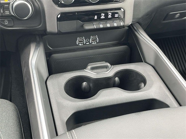 2025 RAM 1500 RAM 1500 BIG HORN CREW CAB 4X4 5'7' BOX