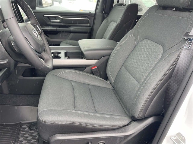 2025 RAM 1500 RAM 1500 BIG HORN CREW CAB 4X4 5'7' BOX