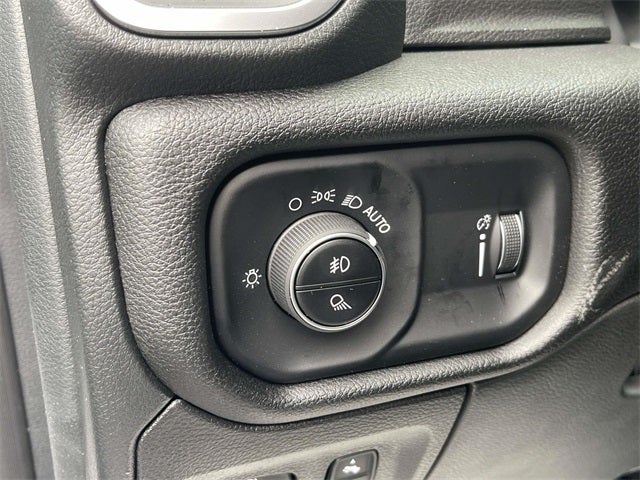 2025 RAM 1500 RAM 1500 BIG HORN CREW CAB 4X4 5'7' BOX