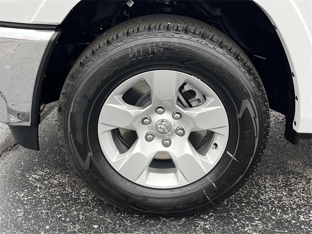 2025 RAM 1500 RAM 1500 BIG HORN CREW CAB 4X4 5'7' BOX