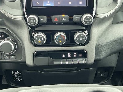 2026 RAM 1500 RAM 1500 WARLOCK CREW CAB 4X4 5'7' BOX