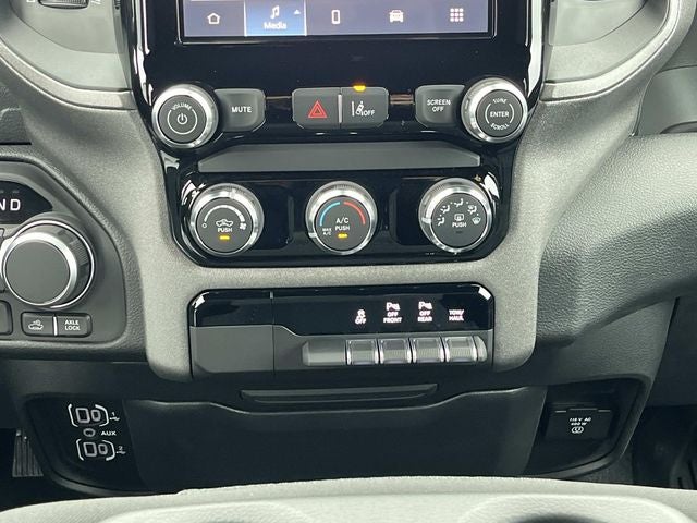 2026 RAM 1500 RAM 1500 WARLOCK CREW CAB 4X4 5'7' BOX