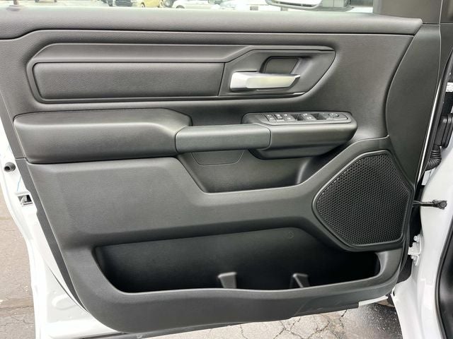 2026 RAM 1500 RAM 1500 TRADESMAN CREW CAB 4X4 5'7' BOX