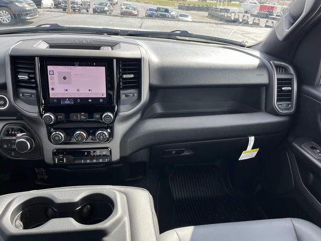 2026 RAM 1500 RAM 1500 TRADESMAN CREW CAB 4X4 5'7' BOX