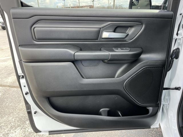 2026 RAM 1500 RAM 1500 TRADESMAN CREW CAB 4X4 5'7' BOX