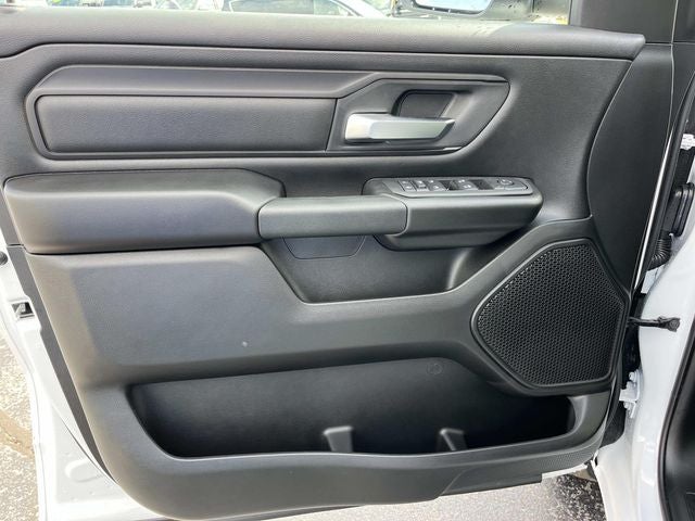 2026 RAM 1500 RAM 1500 TRADESMAN CREW CAB 4X4 5'7' BOX