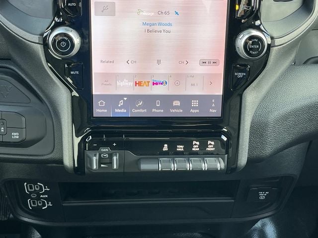 2026 RAM 2500 RAM 2500 TRADESMAN CREW CAB 4X4 6'4' BOX