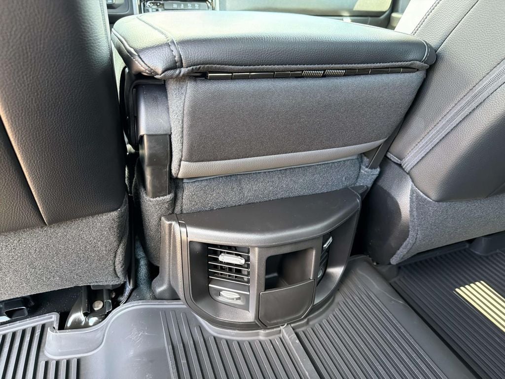 2026 RAM 2500 RAM 2500 TRADESMAN CREW CAB 4X4 6'4' BOX