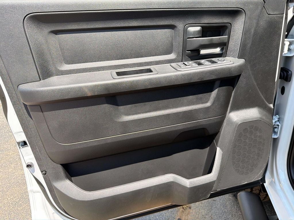 2026 RAM 2500 RAM 2500 TRADESMAN CREW CAB 4X4 6'4' BOX