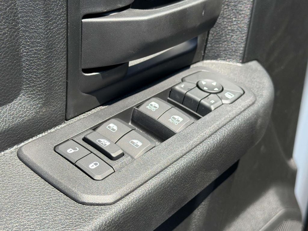 2026 RAM 2500 RAM 2500 TRADESMAN CREW CAB 4X4 6'4' BOX