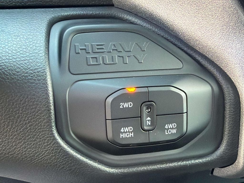2026 RAM 2500 RAM 2500 TRADESMAN CREW CAB 4X4 6'4' BOX