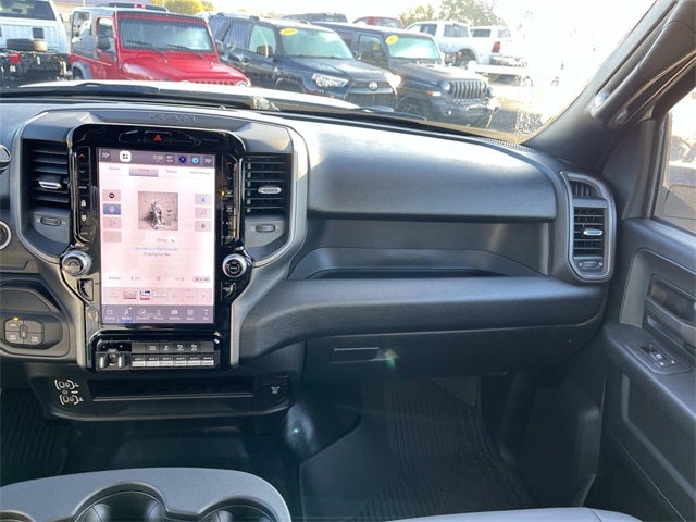 2026 RAM 2500 RAM 2500 TRADESMAN CREW CAB 4X4 6'4' BOX