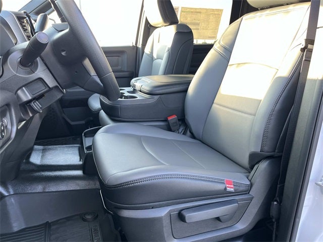 2026 RAM 2500 RAM 2500 TRADESMAN CREW CAB 4X4 6'4' BOX