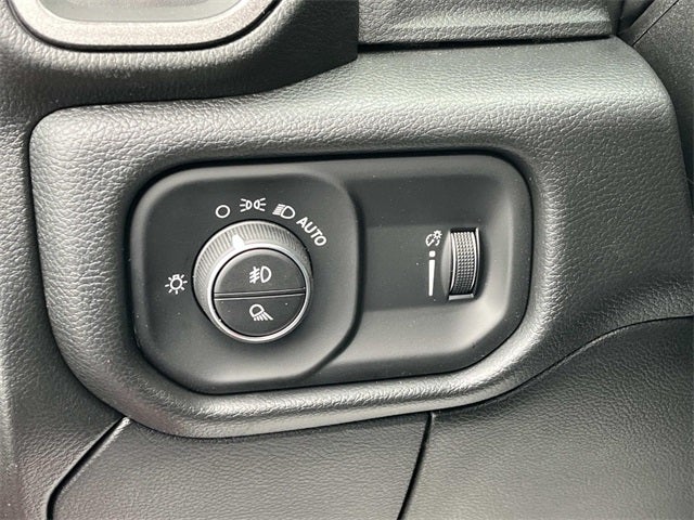 2026 RAM 2500 RAM 2500 TRADESMAN CREW CAB 4X4 6'4' BOX