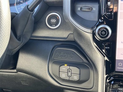 2026 RAM 2500 RAM 2500 TRADESMAN CREW CAB 4X4 6'4' BOX