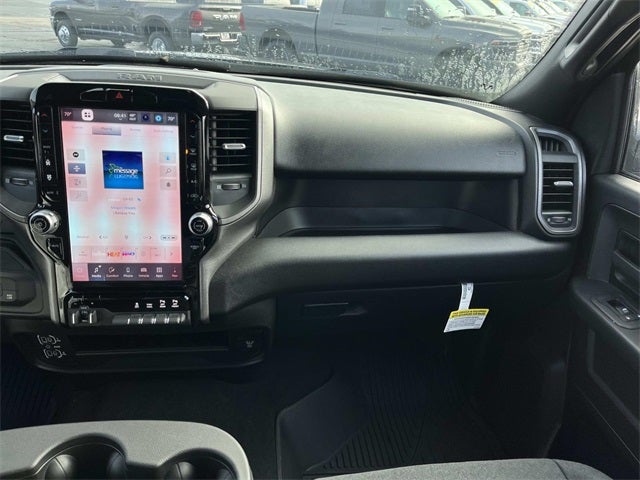 2026 RAM 2500 RAM 2500 TRADESMAN CREW CAB 4X4 6'4' BOX