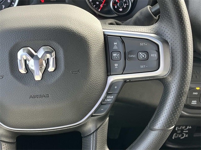 2026 RAM 2500 RAM 2500 TRADESMAN CREW CAB 4X4 6'4' BOX