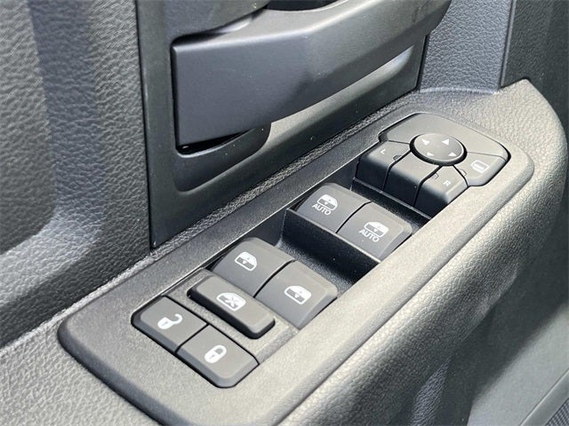 2026 RAM 2500 RAM 2500 TRADESMAN CREW CAB 4X4 6'4' BOX