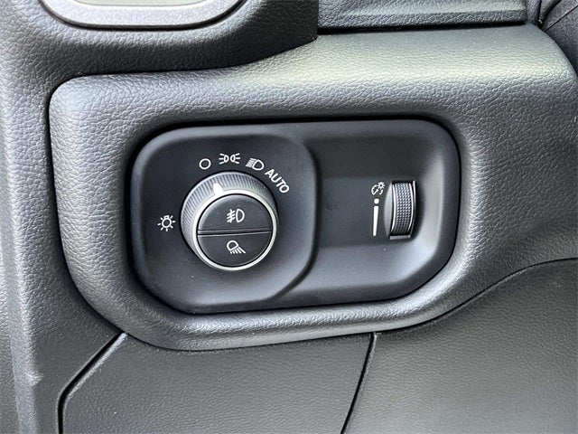 2026 RAM 2500 RAM 2500 TRADESMAN CREW CAB 4X4 6'4' BOX