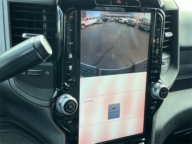 2026 RAM 2500 RAM 2500 TRADESMAN CREW CAB 4X4 6'4' BOX