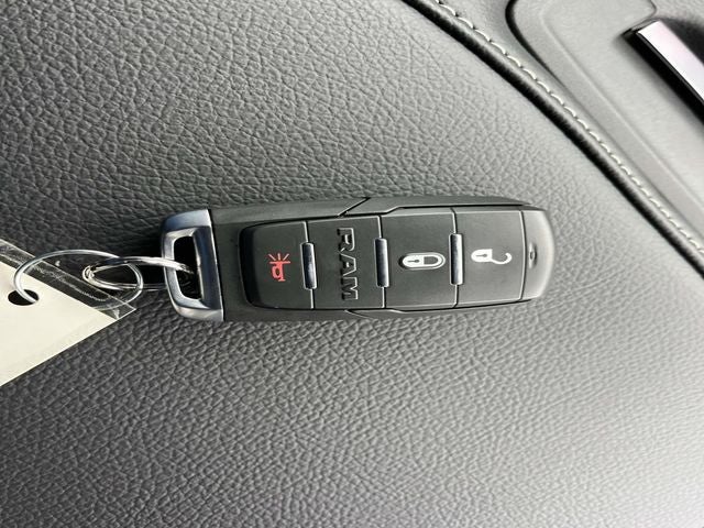 2026 RAM 2500 RAM 2500 TRADESMAN CREW CAB 4X4 6'4' BOX