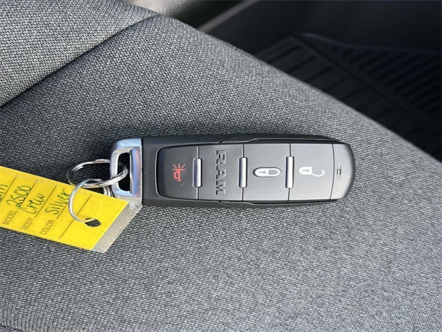 2026 RAM 2500 RAM 2500 TRADESMAN CREW CAB 4X4 6'4' BOX