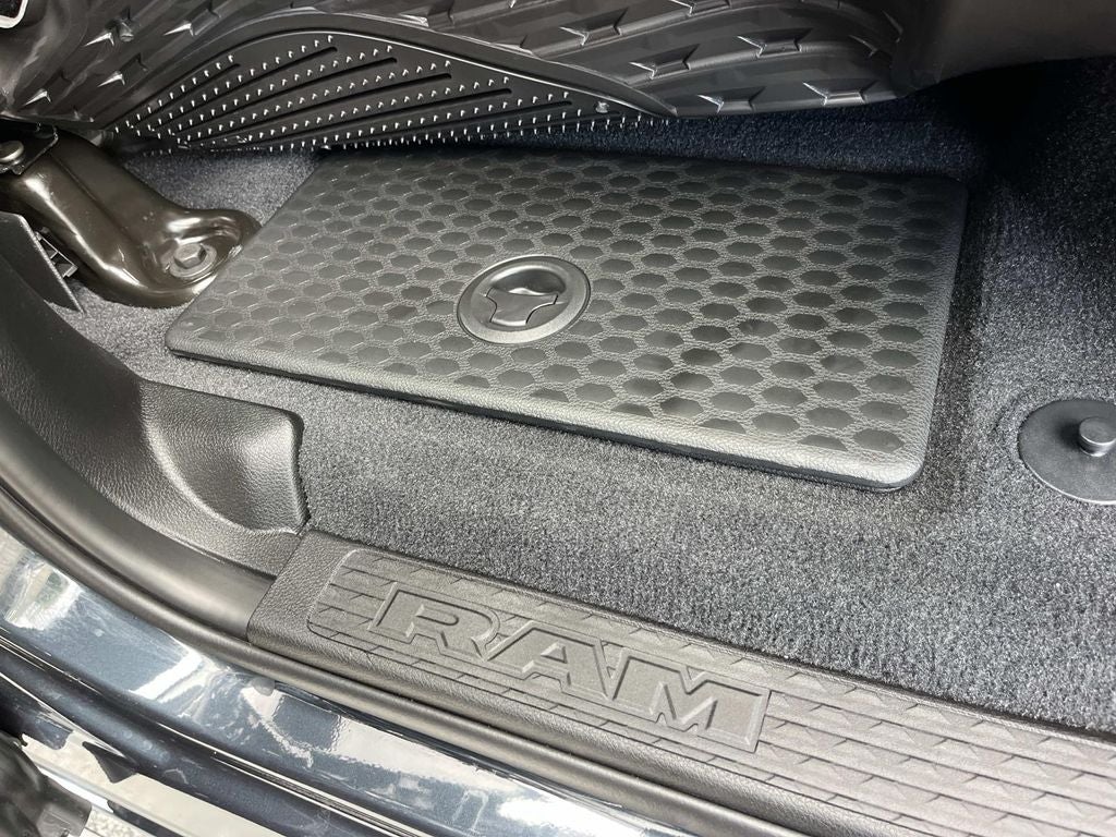 2026 RAM 2500 RAM 2500 LARAMIE CREW CAB 4X4 6'4' BOX