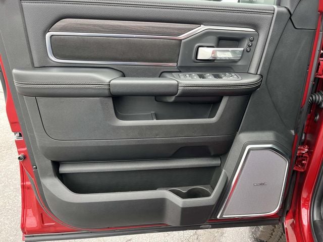 2026 RAM 2500 RAM 2500 LARAMIE CREW CAB 4X4 6'4' BOX