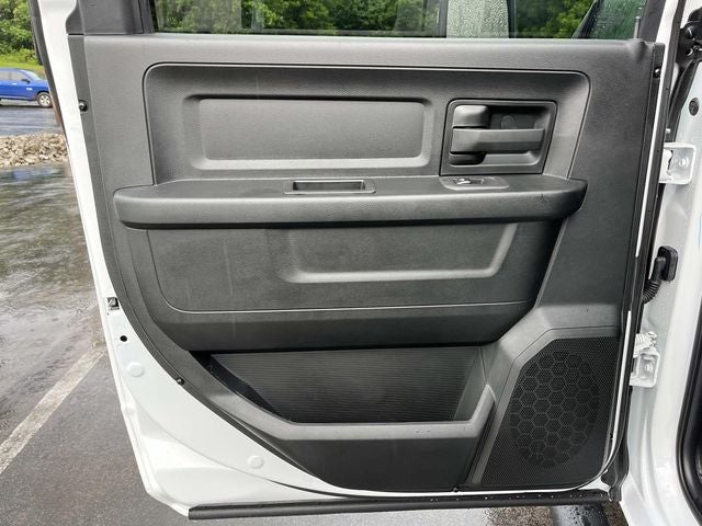 2026 RAM 2500 RAM 2500 BLACK EXPRESS CREW CAB 4X4 8' BOX