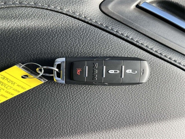 2026 RAM 3500 RAM 3500 TRADESMAN CHASSIS REGULAR CAB 4X4 60' CA